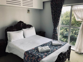  My Place Hotel  Лондон
